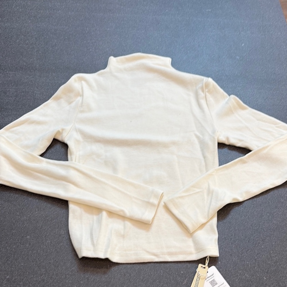 Elegant Cream Turtleneck Sweater